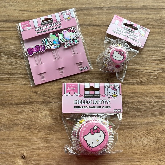 Hello Kitty Other - NIP HELLO KITTY Paper Cupcake Liners Baking Cups Mini & Regular & Toppers Set